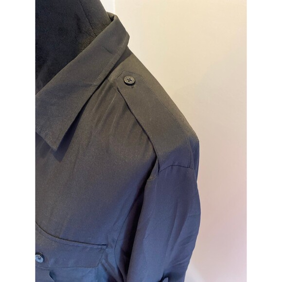 DKNY Blouse Button Down Plus Size XL Black Top Pockets Slit Sides Rounded Bottom - Picture 5 of 10